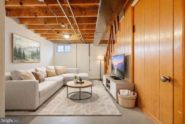 6905 BANK ST, Baltimore, MD 21224