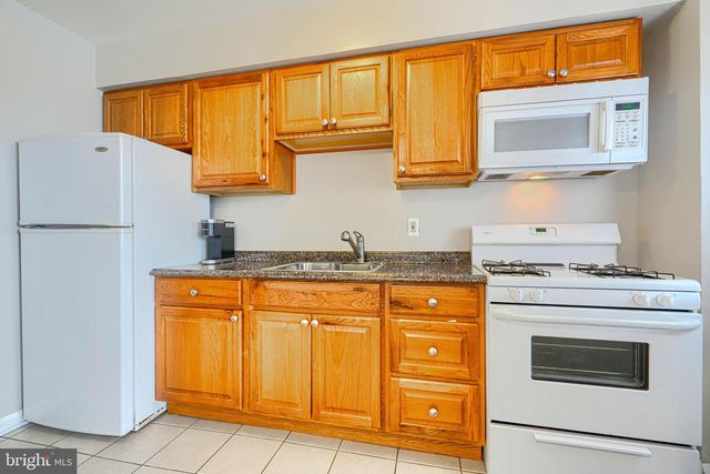 6905 BANK ST, Baltimore, MD 21224