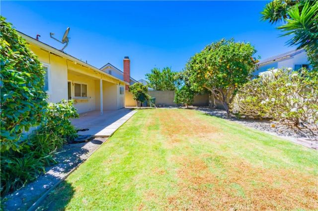 9621 Indian Wells Circle, Huntington Beach, CA 92646