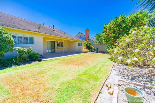 9621 Indian Wells Circle, Huntington Beach, CA 92646