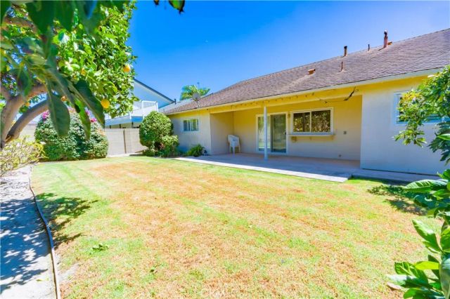 9621 Indian Wells Circle, Huntington Beach, CA 92646