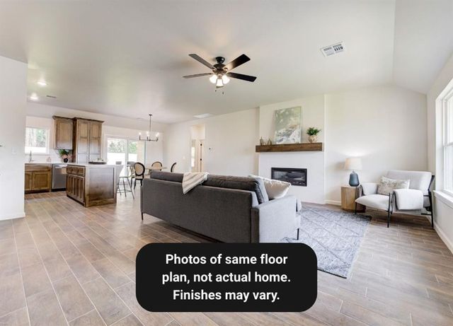 120 Mountain Laurel Way, Noble, OK 73068