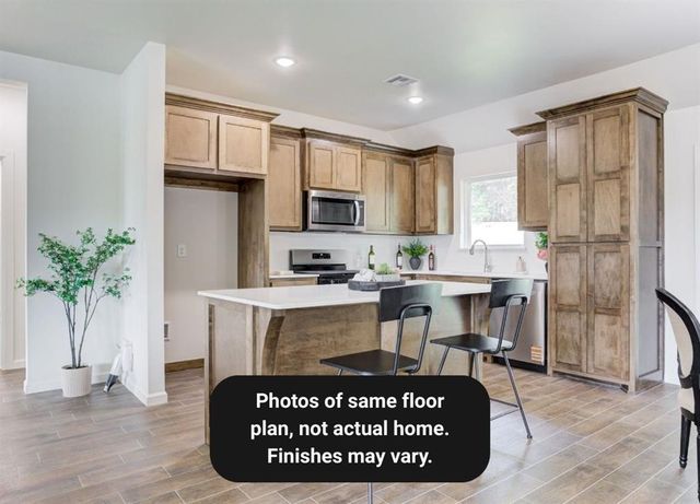 120 Mountain Laurel Way, Noble, OK 73068