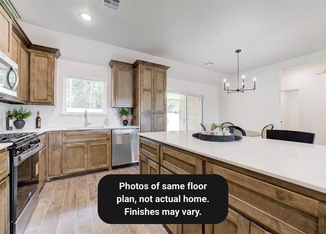 120 Mountain Laurel Way, Noble, OK 73068