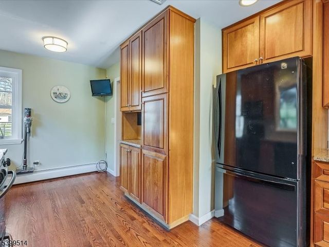 1 Cleveland Ave, Morris Plains Boro, NJ 07950