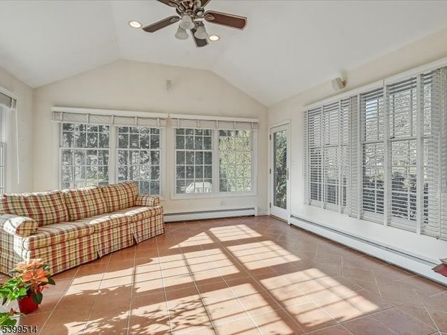 1 Cleveland Ave, Morris Plains Boro, NJ 07950