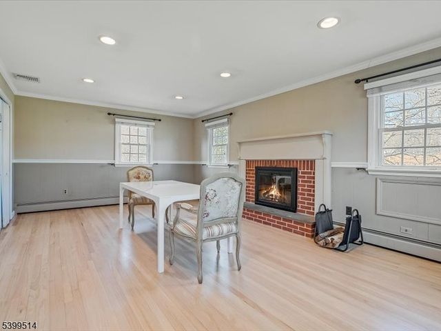 1 Cleveland Ave, Morris Plains Boro, NJ 07950