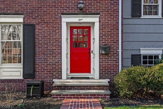 1 Cleveland Ave, Morris Plains Boro, NJ 07950