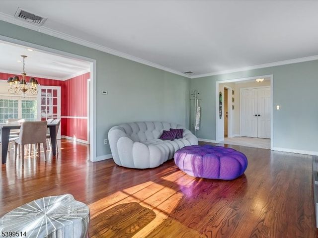 1 Cleveland Ave, Morris Plains Boro, NJ 07950