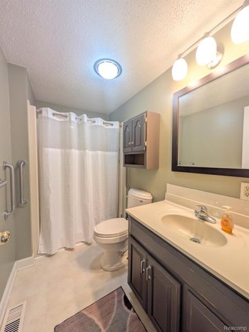 636 Park View, Clio, MI 48420