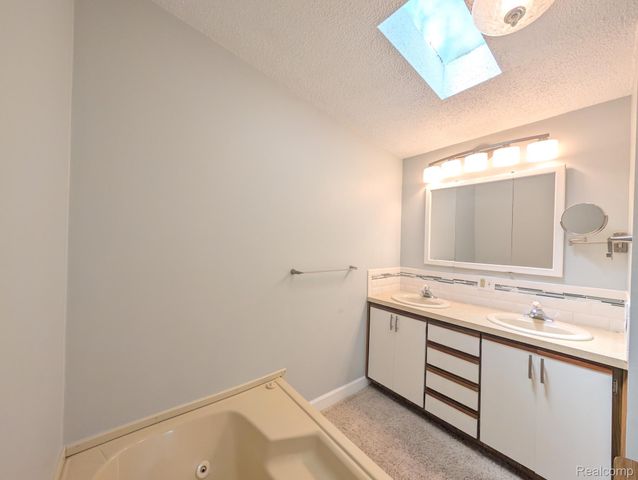 636 Park View, Clio, MI 48420