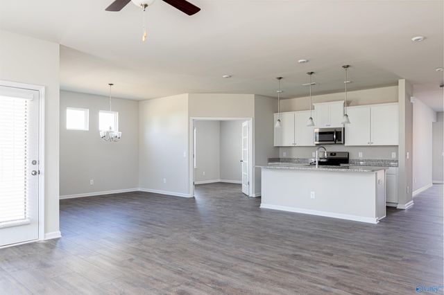 346 Emma Way, New Market, AL 35761