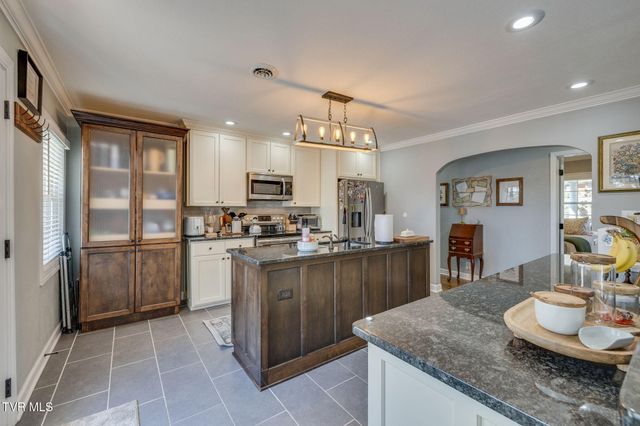 315 Hillcrest Drive, Greeneville, TN 37745