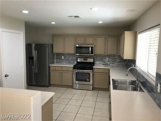 11105 Verismo Street, Las Vegas, NV 89141