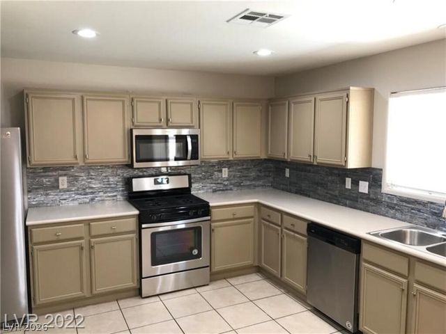 11105 Verismo Street, Las Vegas, NV 89141