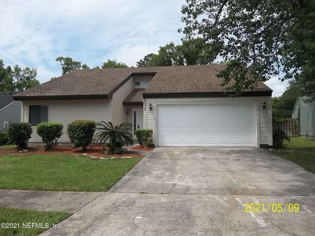 8072 KILWINNING Lane, Jacksonville, FL 32244