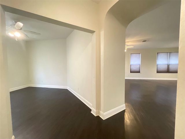 4412 Woodstock DR, Georgetown, TX 78633