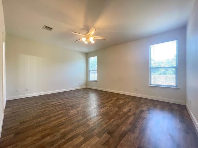 4412 Woodstock DR, Georgetown, TX 78633