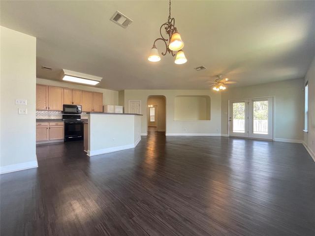 4412 Woodstock DR, Georgetown, TX 78633