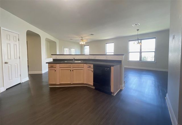 4412 Woodstock DR, Georgetown, TX 78633