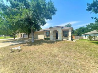 4412 Woodstock DR, Georgetown, TX 78633