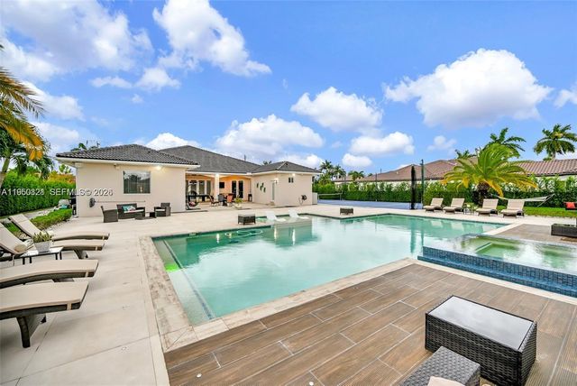 433 NW 127th Avenue, Miami, FL 33182