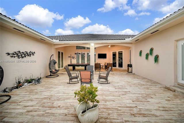 433 NW 127th Avenue, Miami, FL 33182