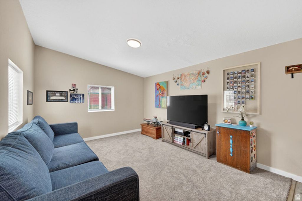 Image 2 of property listing at 636 W 4TH AVE, Midvale, UT 84047