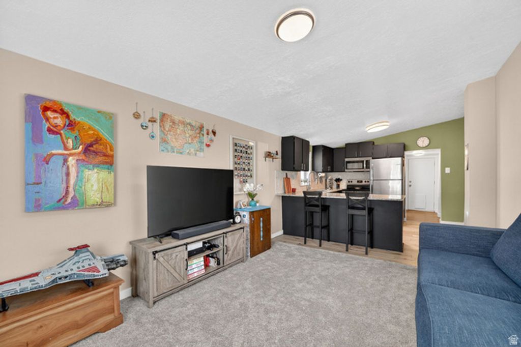 Image 4 of property listing at 636 W 4TH AVE, Midvale, UT 84047