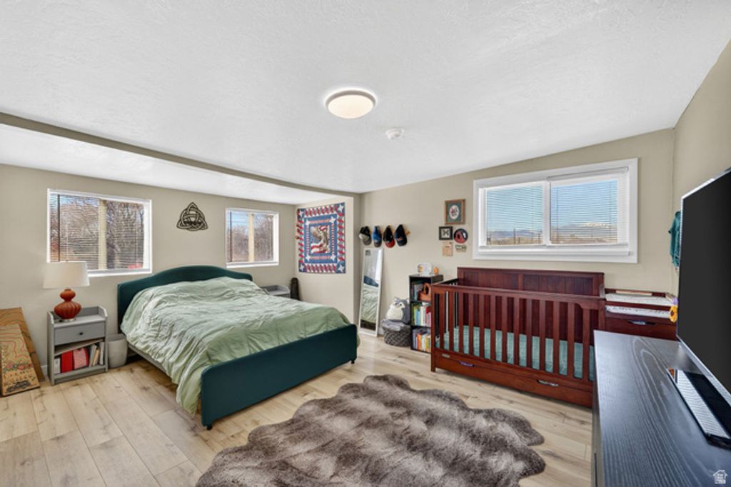 Image 10 of property listing at 636 W 4TH AVE, Midvale, UT 84047