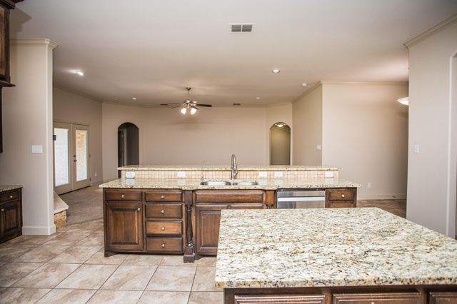 11210 Kirby Avenue, Lubbock, TX 79424