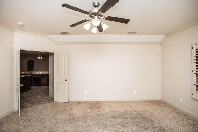 11210 Kirby Avenue, Lubbock, TX 79424