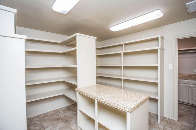 11210 Kirby Avenue, Lubbock, TX 79424