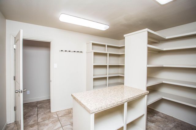 11210 Kirby Avenue, Lubbock, TX 79424