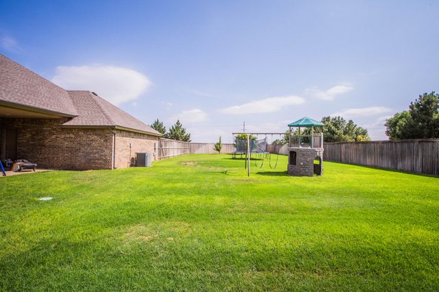 11210 Kirby Avenue, Lubbock, TX 79424
