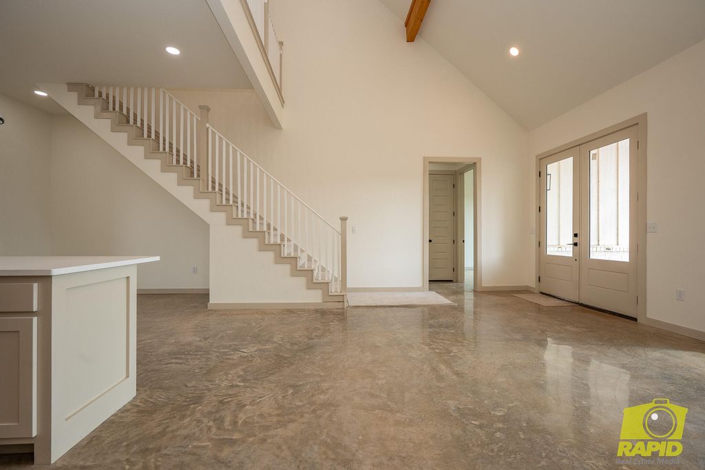 Image 15 of property listing at 10954 Twin Lakes Lane, San Angelo, TX 76904