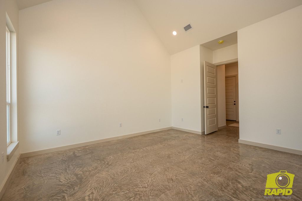 Image 27 of property listing at 10954 Twin Lakes Lane, San Angelo, TX 76904