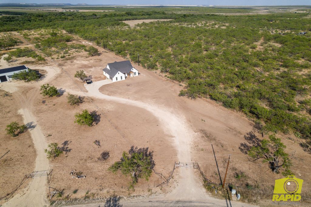 Image 50 of property listing at 10954 Twin Lakes Lane, San Angelo, TX 76904