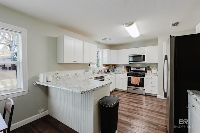 901 W 7th Street, Bay Minette, AL 36507
