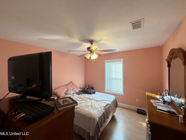 11 Silver Leaf Drive, Hattiesburg, MS 39401