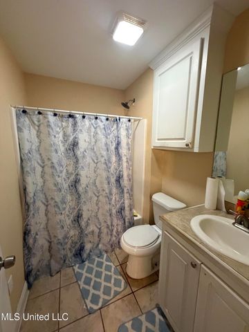 11 Silver Leaf Drive, Hattiesburg, MS 39401