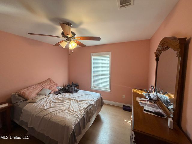 11 Silver Leaf Drive, Hattiesburg, MS 39401