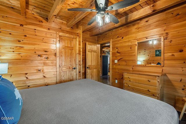 3306 Kestrel Way, Pigeon Forge, TN 37863