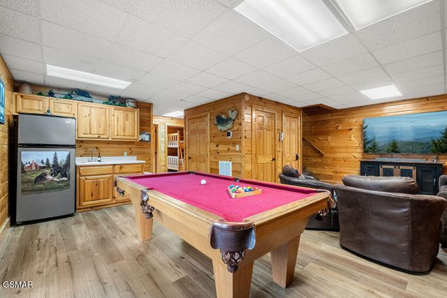 3306 Kestrel Way, Pigeon Forge, TN 37863