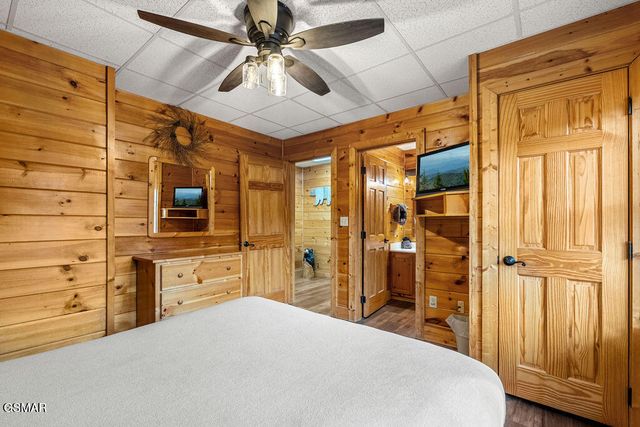 3306 Kestrel Way, Pigeon Forge, TN 37863