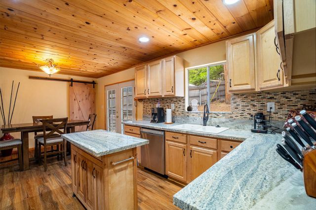 25169 Franklin Drive, Idyllwild, CA 92549