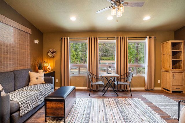 25169 Franklin Drive, Idyllwild, CA 92549