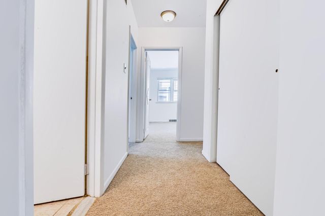 420 OAKLAND AVE, Bellmawr, NJ 08031