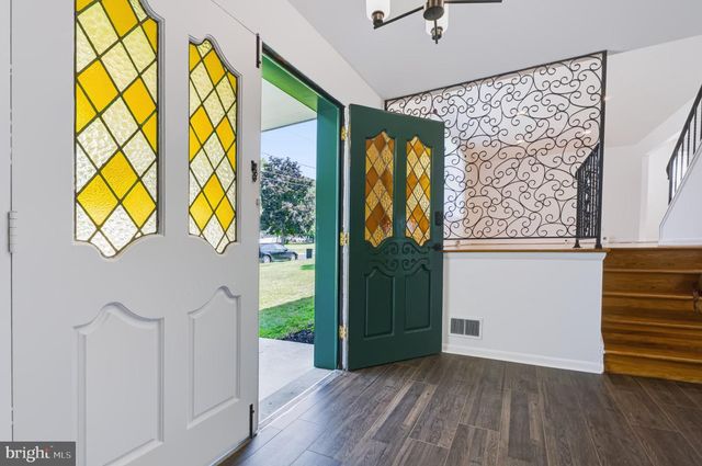 420 OAKLAND AVE, Bellmawr, NJ 08031
