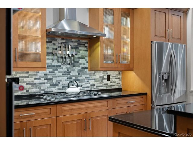 6 S Madison St, Denver, CO 80209